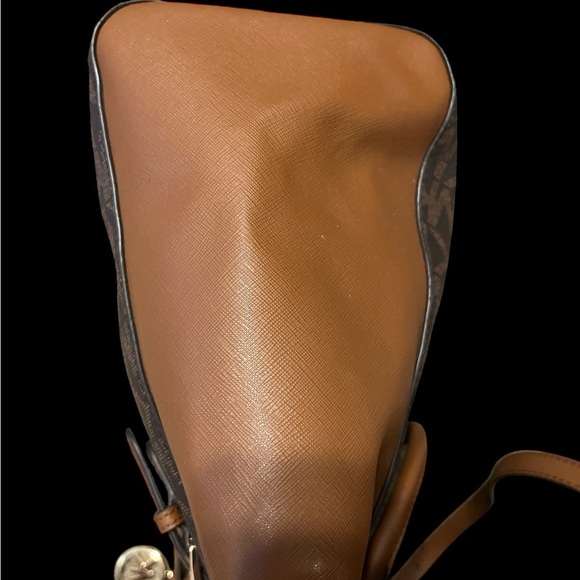 Pre-Owned Like New  MK Signature Ciara Brown Gold Hardware Leather Handbag - Picture 9 of 11